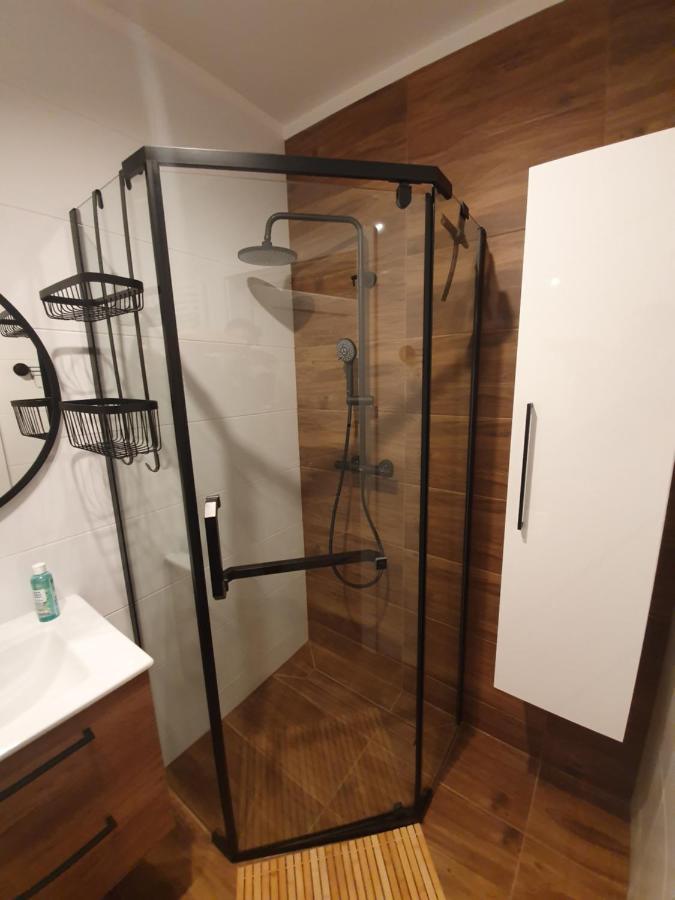 Apartament Number One Nova Wozownia Лешно Экстерьер фото